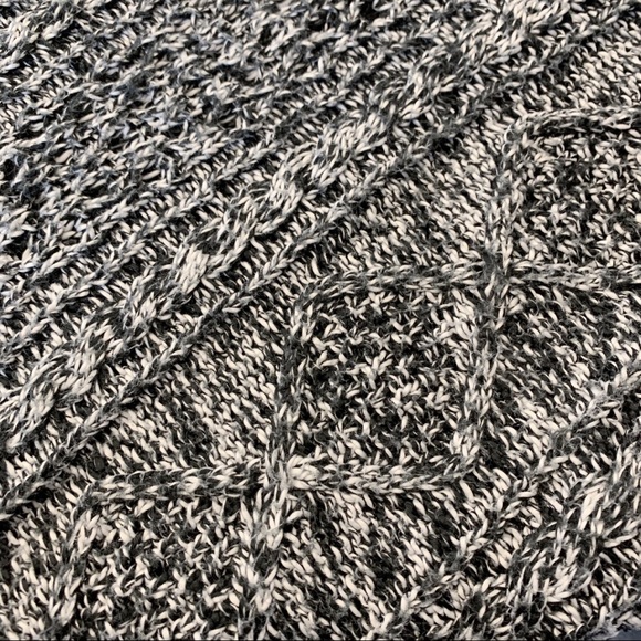 Garage // Salt & Pepper Knit - Picture 3 of 3